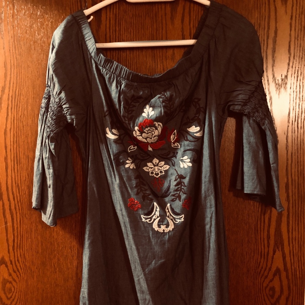 Francesca’s Off-Shoulder Dress